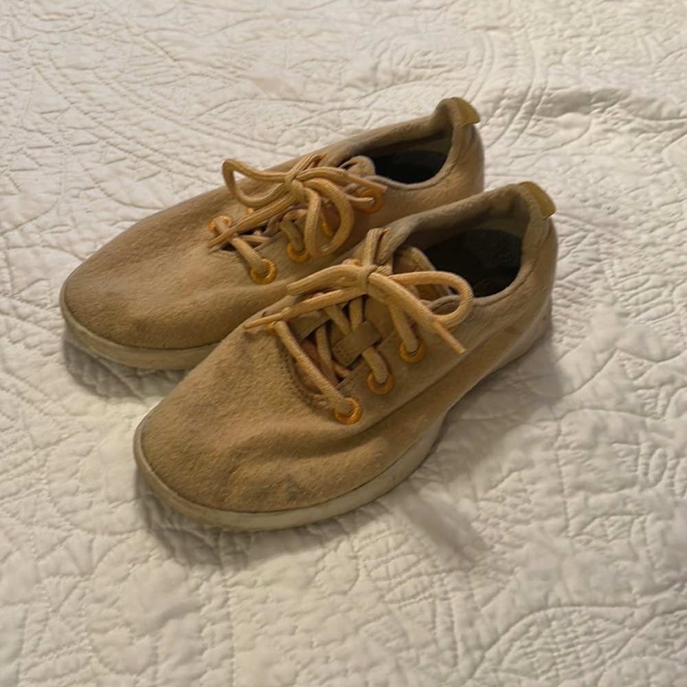 Yellow Women’s Size 8 Allbirds